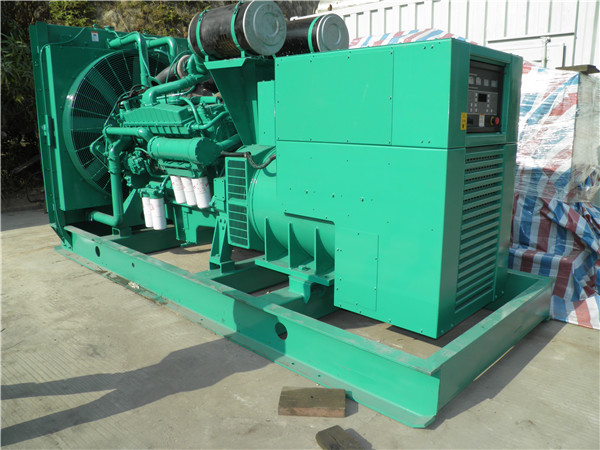 革吉发电车出租-柴油发电机散热器怎样散热