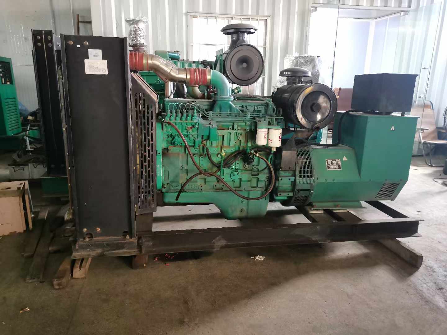 革吉发电机租赁如何确定电缆的承载电流是否在安全范围内？