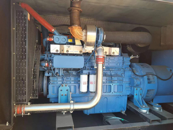 革吉燃油消耗率与进气温度的具体关系是什么？