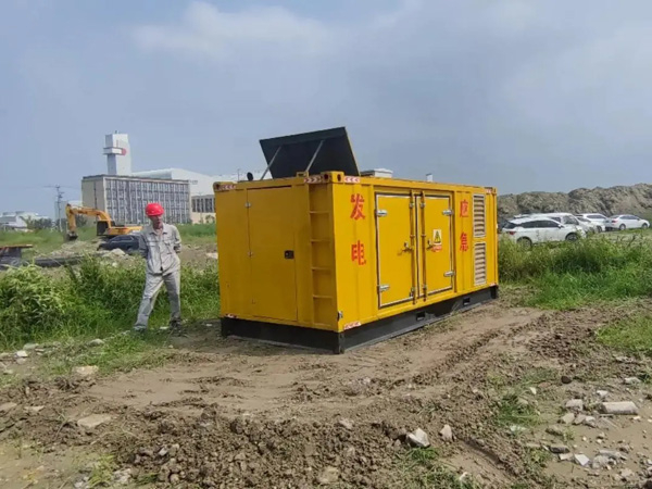 革吉冬季低温环境下，发电机组启动电瓶的容量需求是否会增加？